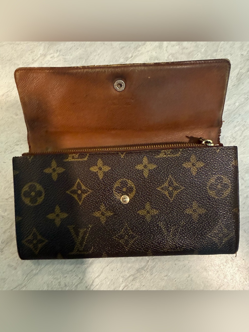 Louis Vuitton Monogram Brown Wallet - Picture 4 of 9